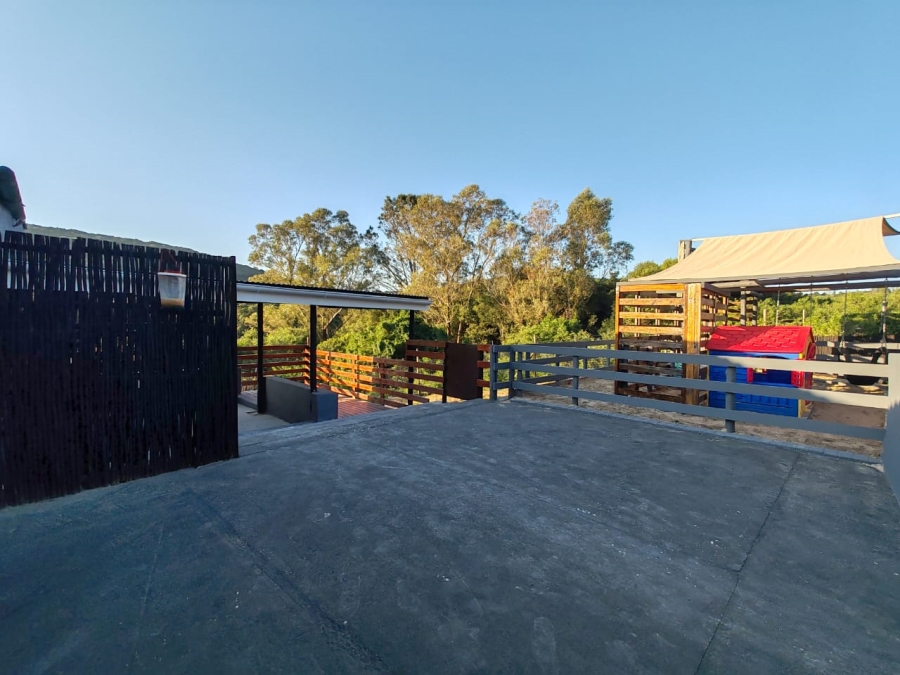 Commercial Property for Sale in Colleen Glen Eastern Cape